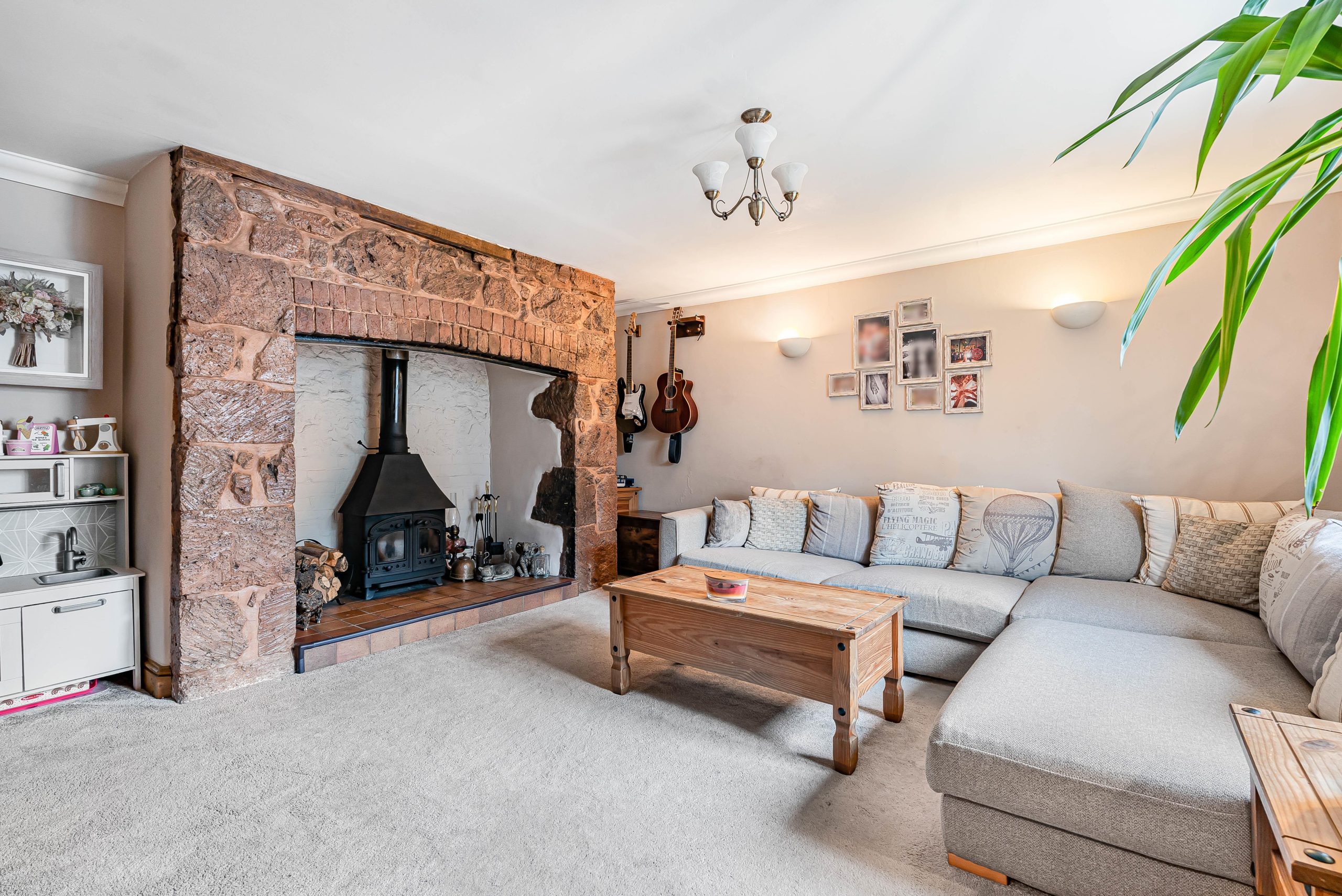 Property Images |  Naomi J Ryan Estate Agents