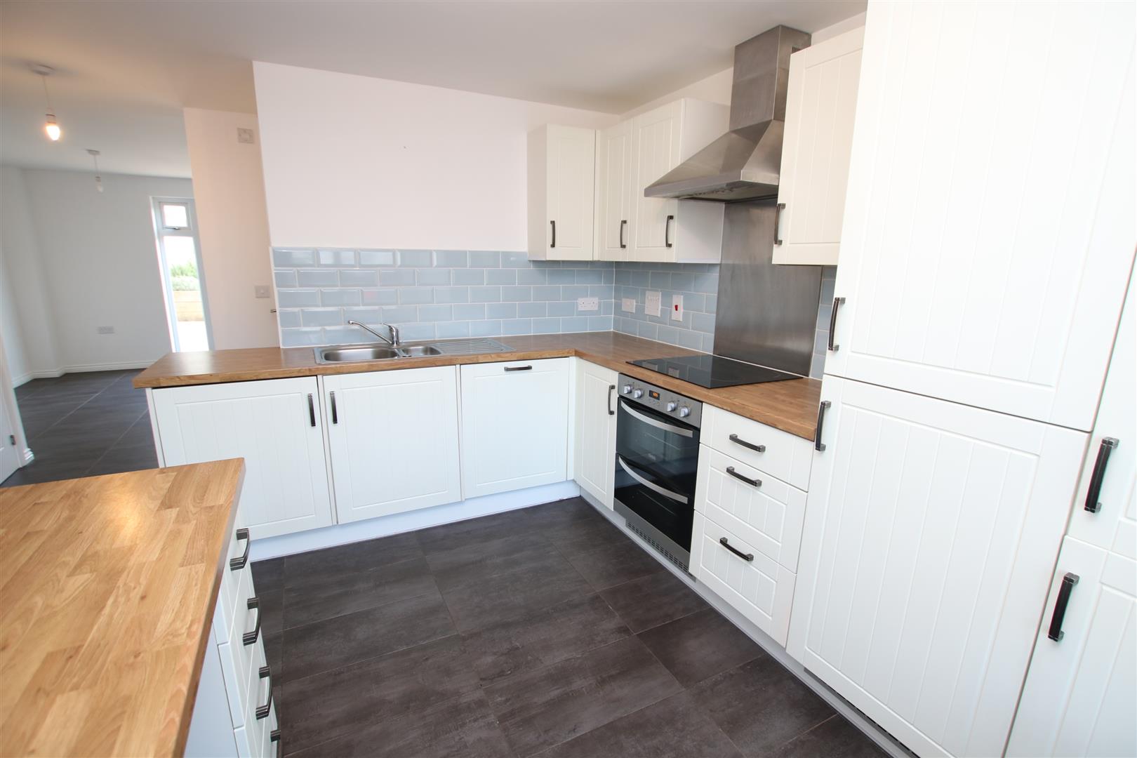 Property Images |  Naomi J Ryan Estate Agents